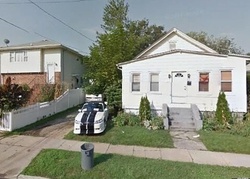 Pre-foreclosure in  CLINTON AVE Uniondale, NY 11553