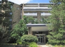 Pre-foreclosure in  ACACIA PARK DR  Cleveland, OH 44124