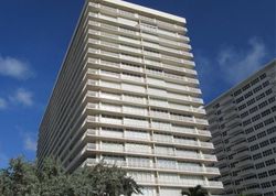 Pre-foreclosure in  GALT OCEAN DR  Fort Lauderdale, FL 33308