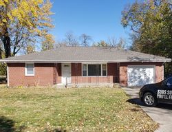 Pre-foreclosure in  E STREETER AVE Muncie, IN 47303