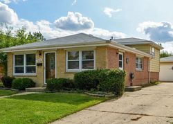 Pre-foreclosure in  ROY ST Oak Forest, IL 60452