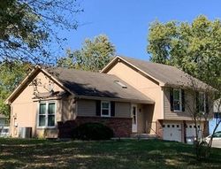 Pre-foreclosure in  SW 20TH ST Blue Springs, MO 64015