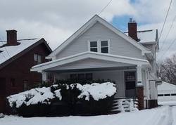  Theodore St, Maple Heights OH