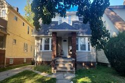 Pre-foreclosure in  E 169TH ST Cleveland, OH 44110