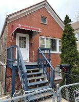 Pre-foreclosure in  W 24TH ST Chicago, IL 60608