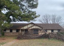 Pre-foreclosure in  LEE CT Azle, TX 76020