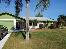 Pre-foreclosure in  SE PRESTON LN Port Saint Lucie, FL 34983