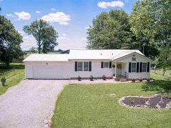 Pre-foreclosure in  HEAVENLY PL Robards, KY 42452