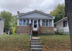 Pre-foreclosure in  GERANIUM AVE E Saint Paul, MN 55117