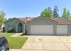 Pre-foreclosure in  WRISTEN WAY Galt, CA 95632