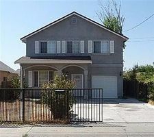 Pre-foreclosure in  E NICHOLS AVE Sacramento, CA 95820