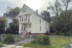 Pre-foreclosure in  KENSINGTON PL East Orange, NJ 07017