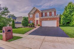 Pre-foreclosure in  TURNING LEAF CT Rosedale, MD 21237