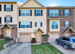  Carriage Ln, Red Lion PA