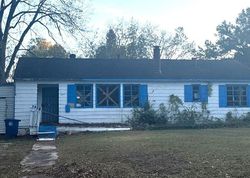  Roebuck Dr, Birmingham AL