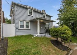 Pre-foreclosure in  WARREN ST Phillipsburg, NJ 08865