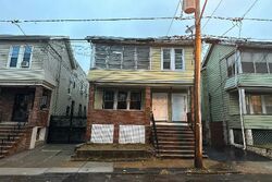 Pre-foreclosure in  ROSEHILL PL Irvington, NJ 07111