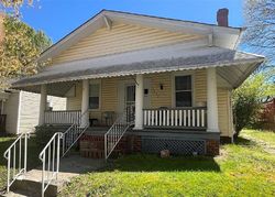 Pre-foreclosure in  CHICAGO AVE Richmond, VA 23224