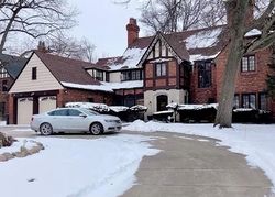  Fairway Dr, Detroit MI