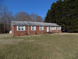 Pre-foreclosure in  JESSIE DUPONT MEMORIAL HWY Burgess, VA 22432