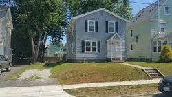 Pre-foreclosure in  VIEW ST Holyoke, MA 01040