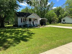 Pre-foreclosure in  W PRYOR ST Athens, AL 35611