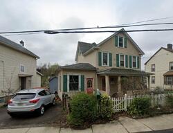 Pre-foreclosure in  FOUNTAIN ST Pittsburgh, PA 15205