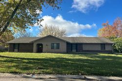 Pre-foreclosure in  BLACK OAK DR Dayton, OH 45459