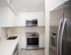 Pre-foreclosure in  WEST AVE  Miami Beach, FL 33139