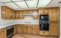 Pre-foreclosure in  LAVERNE AVE Clovis, CA 93611