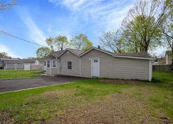 Pre-foreclosure in  DUKE ST Deer Park, NY 11729