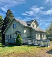 Pre-foreclosure in  BULL CREEK RD Tarentum, PA 15084