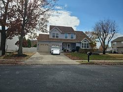 Pre-foreclosure in  ABERDEEN DR Sicklerville, NJ 08081
