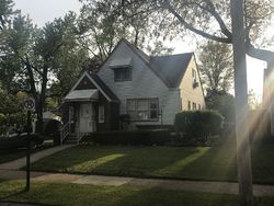 Pre-foreclosure in  HYLAND ST Ferndale, MI 48220