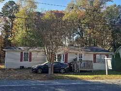 Pre-foreclosure in  DOMINION RD Chester, MD 21619