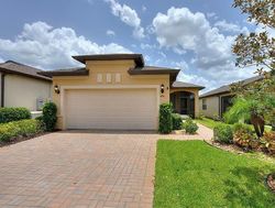 Pre-foreclosure in  PALENCIA PL Davenport, FL 33837