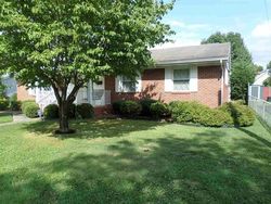 Pre-foreclosure in  VINSON RD Huntington, WV 25704