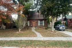 Pre-foreclosure in  BARRINGTON RD Grosse Pointe, MI 48230