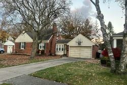 Pre-foreclosure in  LUANA AVE Allen Park, MI 48101