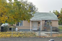 Pre-foreclosure in  WILLOW ST Yakima, WA 98902