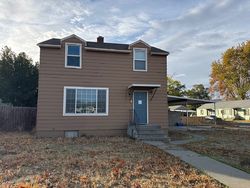 Pre-foreclosure in  COMSTOCK ST Richland, WA 99352