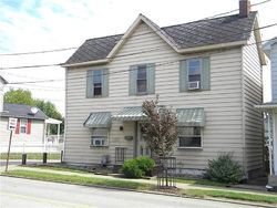 Pre-foreclosure in  LLOYD AVE Latrobe, PA 15650