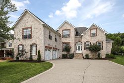 Pre-foreclosure in  CALEBS WALK Goodlettsville, TN 37072