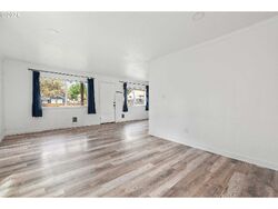  Se Naef Rd, Portland OR