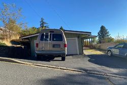 Pre-foreclosure in  HURON ST Klamath Falls, OR 97601