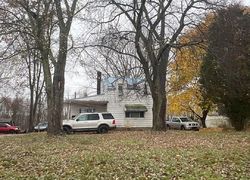 Pre-foreclosure in  VICTORY AVE Louisville, OH 44641