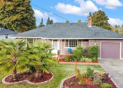 Pre-foreclosure in  S I ST Tacoma, WA 98408