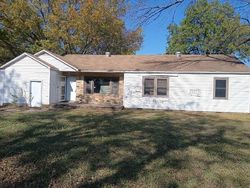 Pre-foreclosure in  NE 4TH ST Pryor, OK 74361