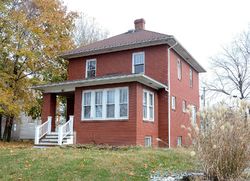 Pre-foreclosure in  HOMEWOOD AVE Zanesville, OH 43701