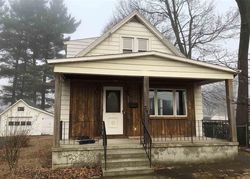 Pre-foreclosure in  MYRTLE AVE Schenectady, NY 12306